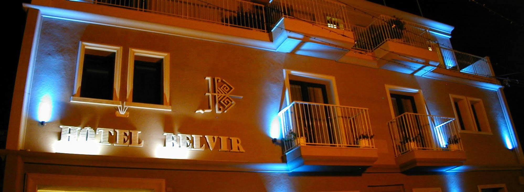 Hotel Belvir Villasimius Eksteriør bilde